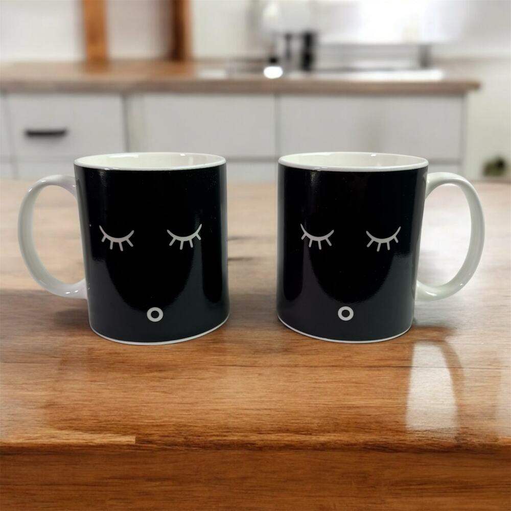 Set 2 Color Changing Heat Sensitive Coffee Tea Mugs Cups Ceramic Black & White